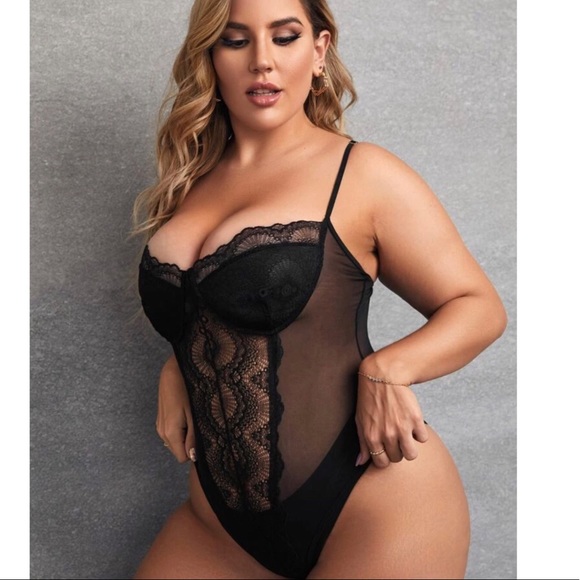Black Plus size Lace Teddy Bodysuit - Picture 4 of 4